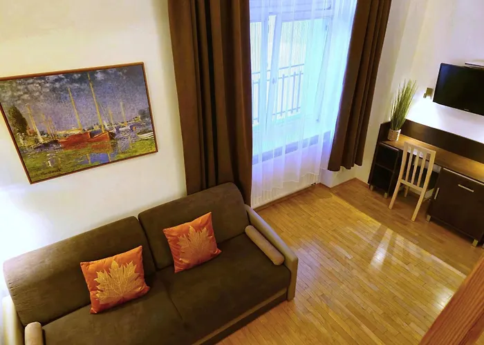 Safona - Pantheon Apartments