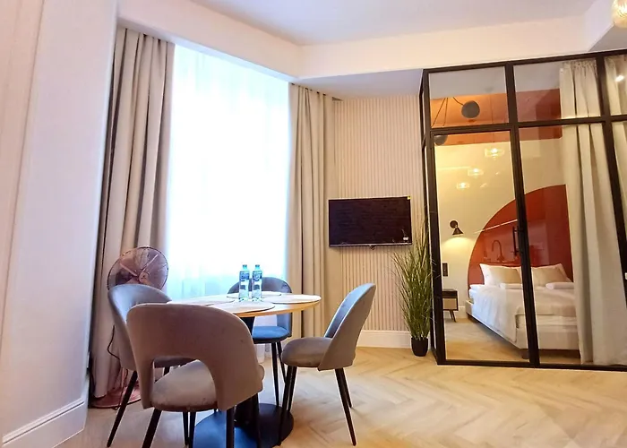 True Colors Old Town Apartments - Wawel & Vistula River - Homelike Krakow